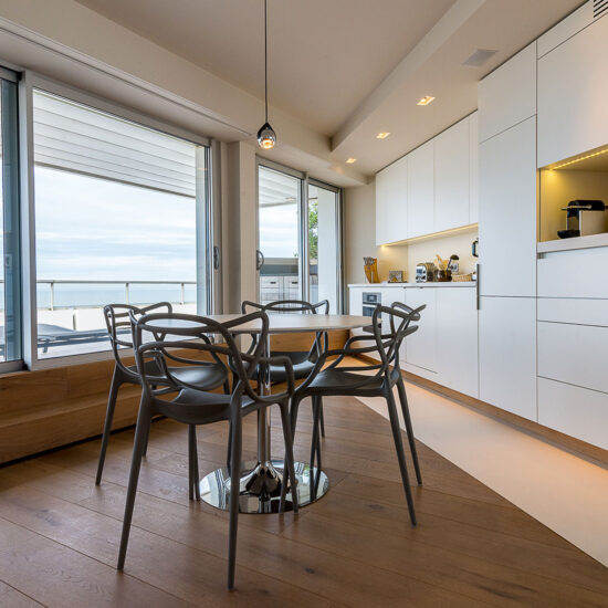menuiserie sur-mesure aménagement appartement miramar biarritz